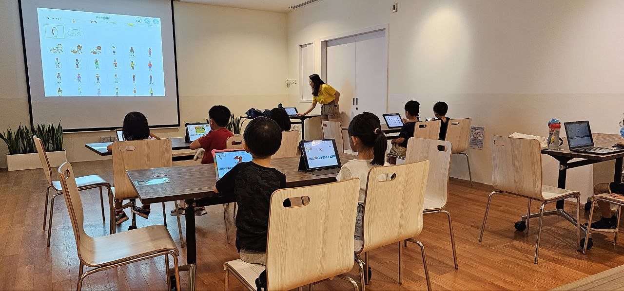 Coding Trial Class (4 to 18 Years Old)