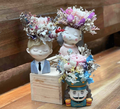 The Green Capsule: Preserve Flower with Resin Pot Workshop