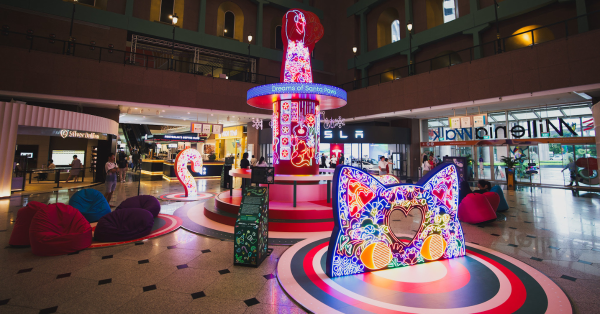 Millenia Walk's The Season Aglow: A Creative Family Christmas Adventure!