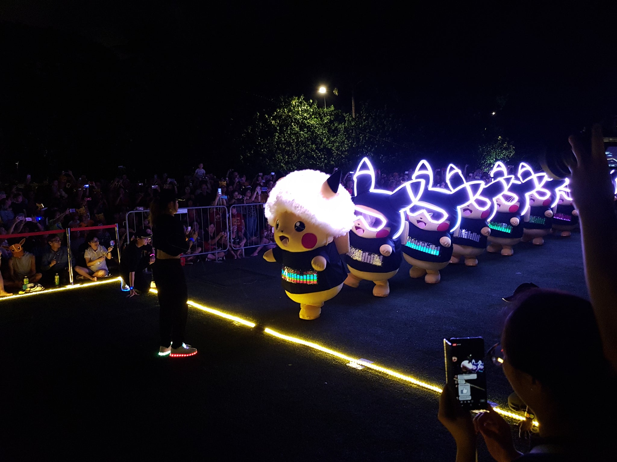 1st Ever Pikachu Night Parade, Instagrammable Light Installations and more @ Sentosa's Island Lights!