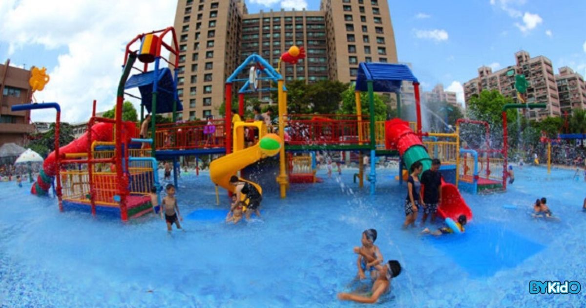 Taipei Water Park | Water Play for the Family!