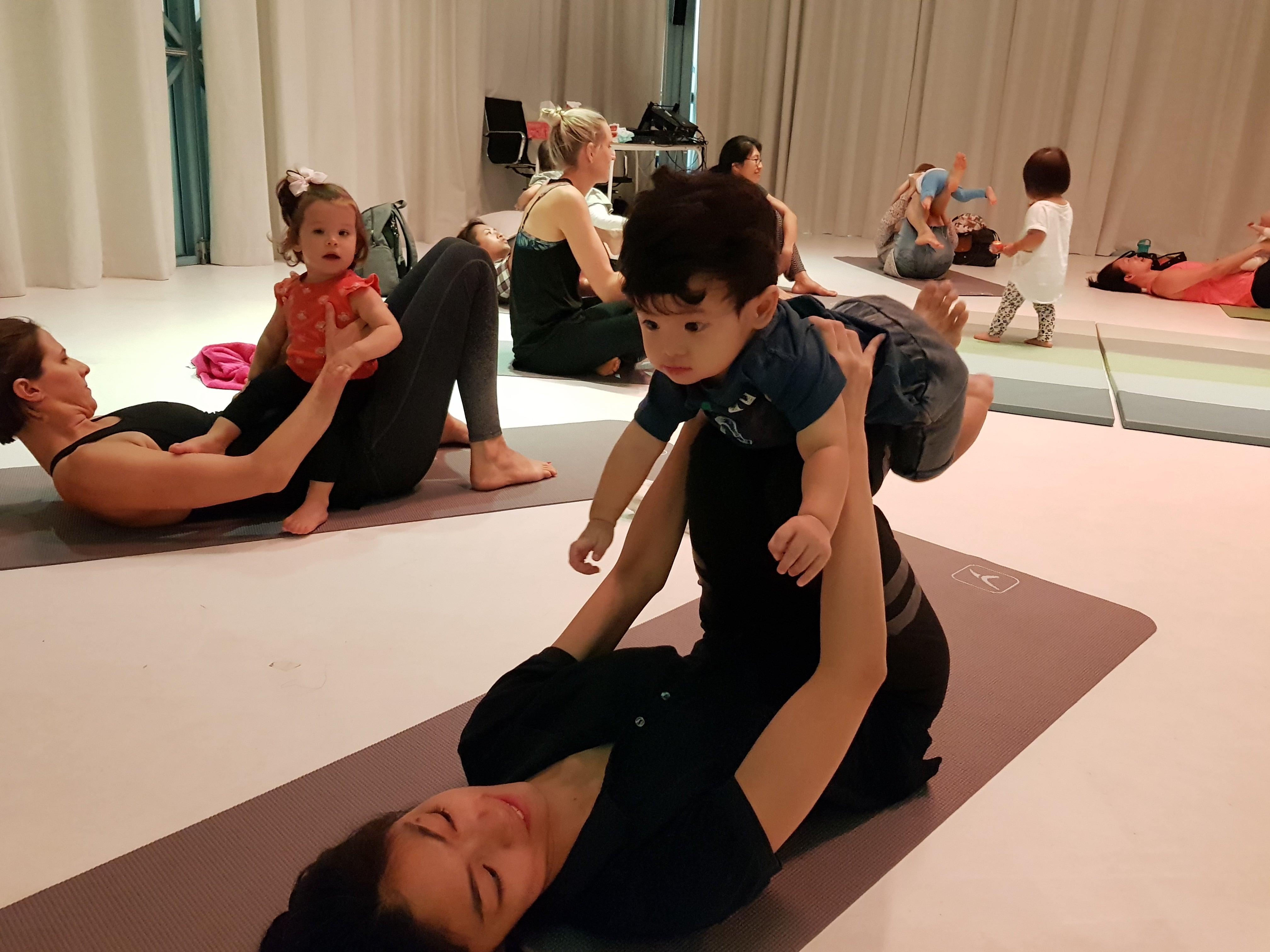 BYKidO Moments: Mummy L and Little L’s Baby Yoga Friday @ The Artground! - BYKidO