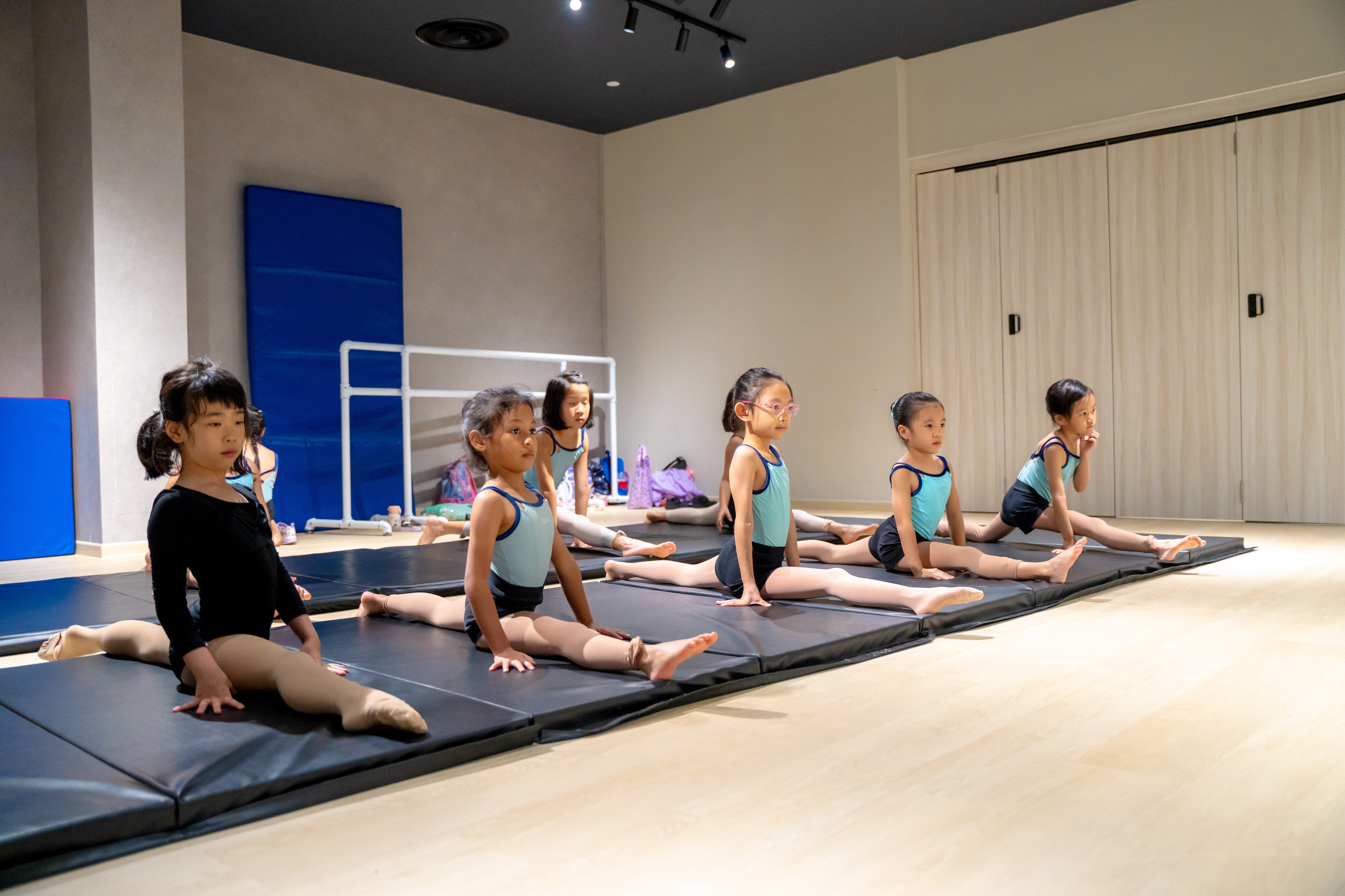 [Free Trial] AcroDance Class (5 Years Old & Above)