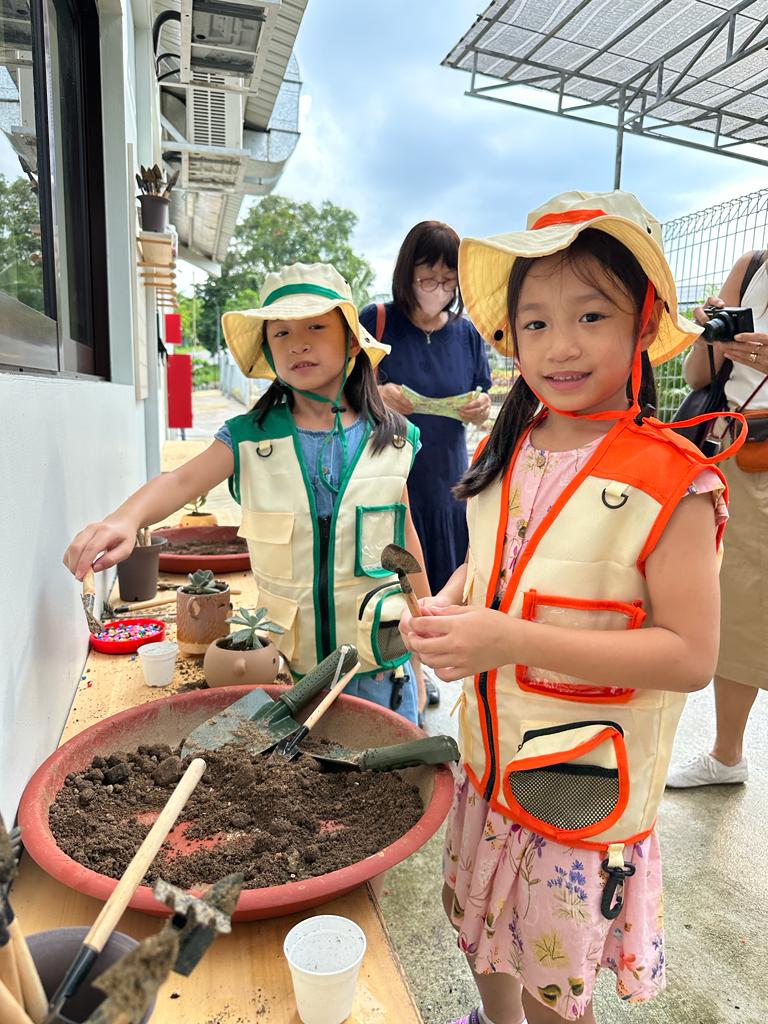 Nature Kindred: Child Planting Experience