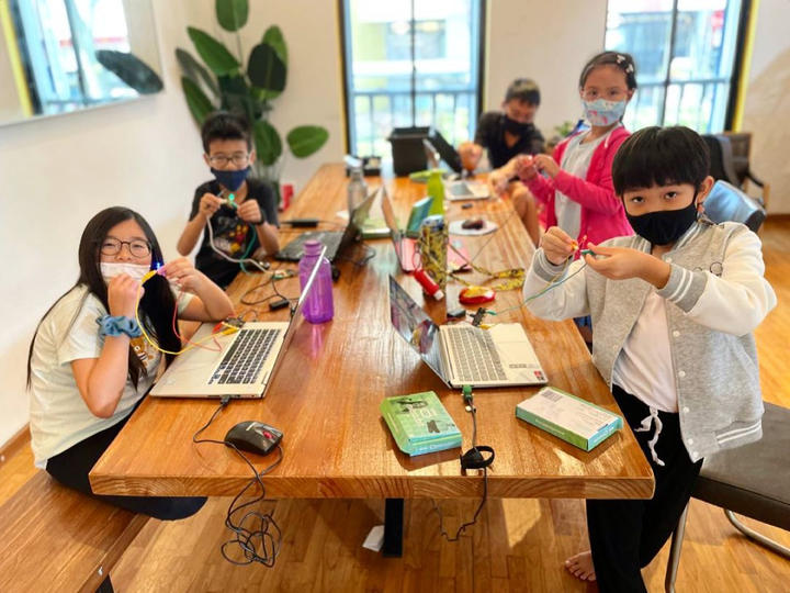 The Young Maker - Coding Trial Class (4 to 18 Years Old) - BYKidO